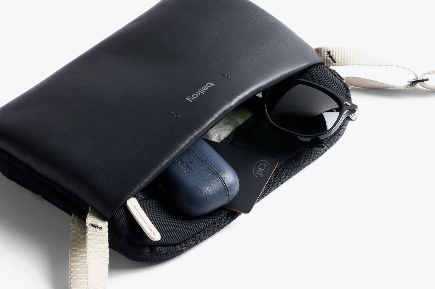 Bellroy City Pouch Plus Premium Edition | Black Sand