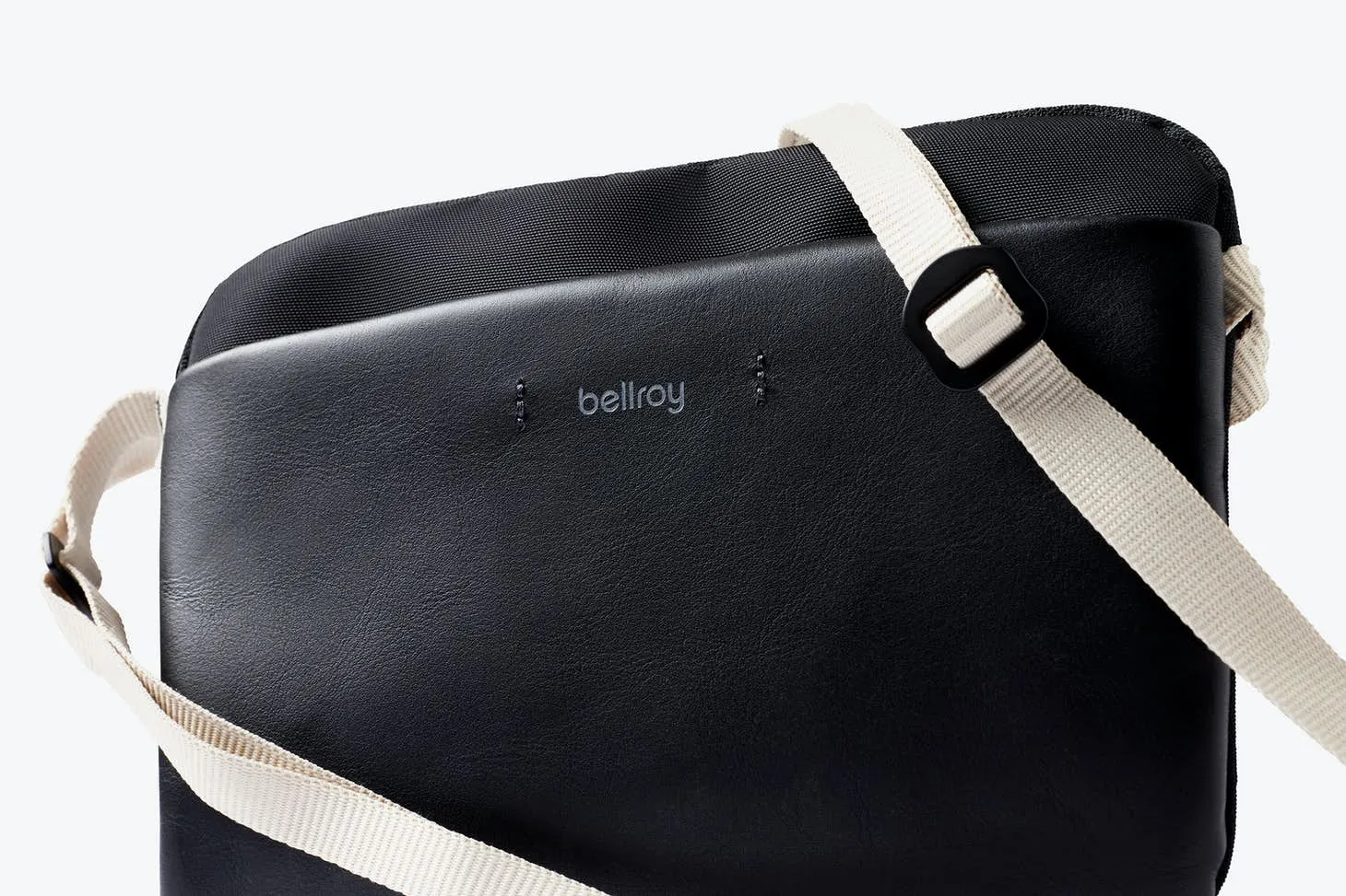 Bellroy City Pouch Plus Premium Edition | Black Sand