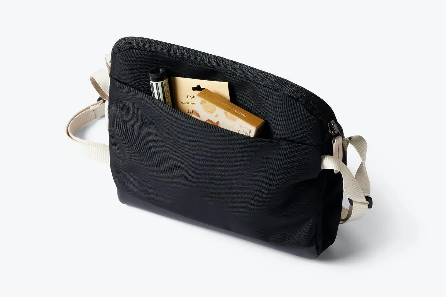 Bellroy City Pouch Plus Premium Edition | Black Sand