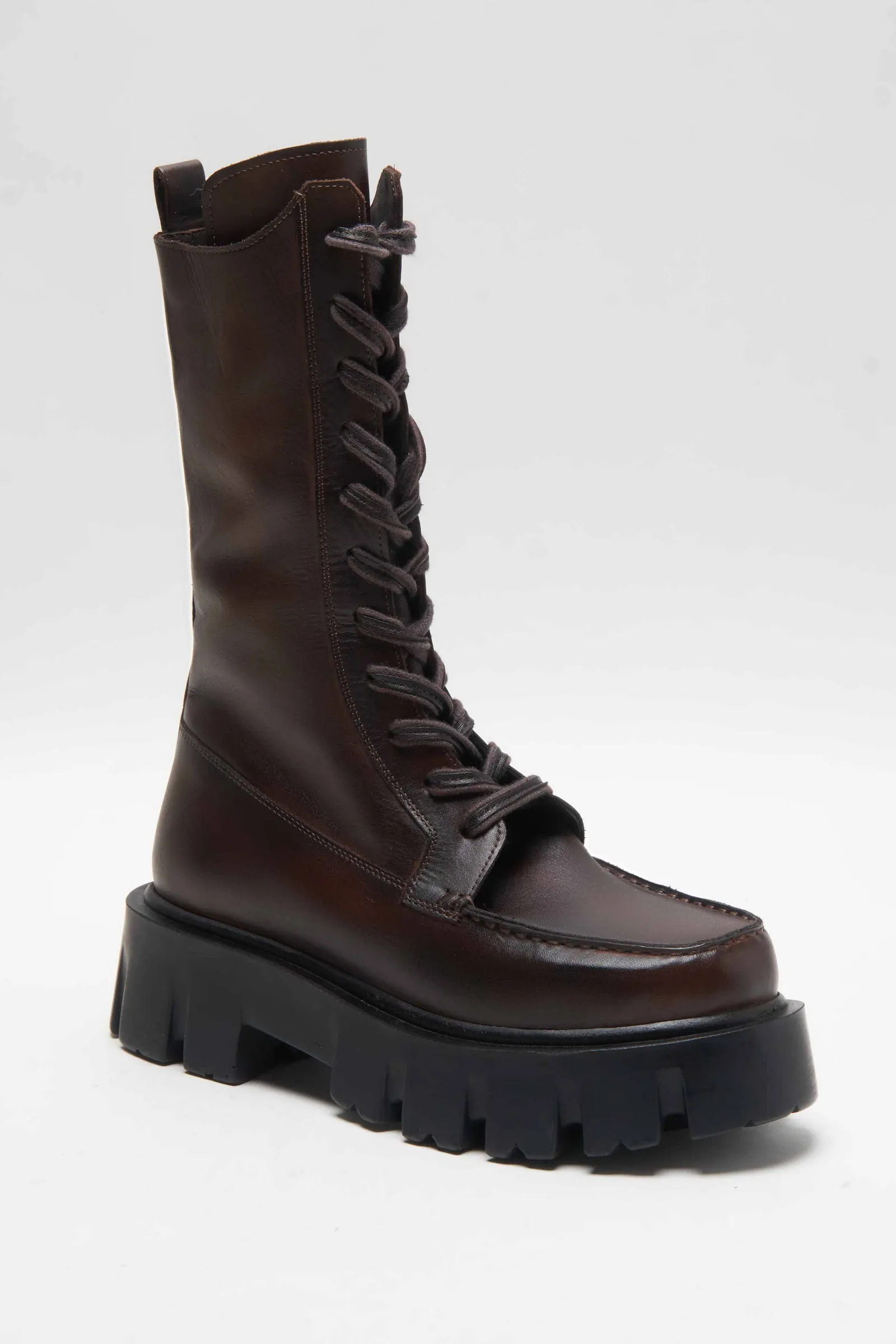 JONES LUG SOLE LACE UP BOOTS