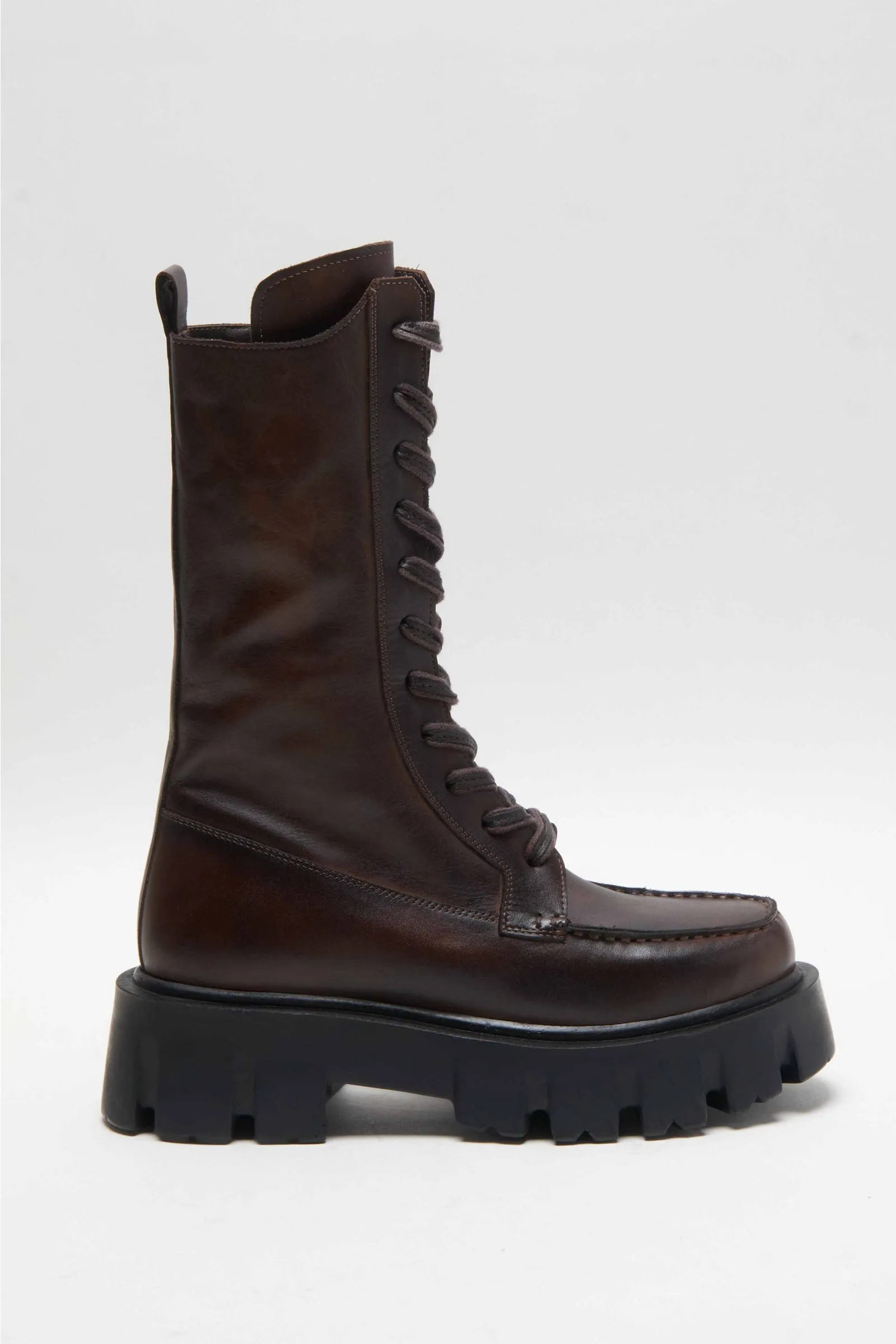 JONES LUG SOLE LACE UP BOOTS