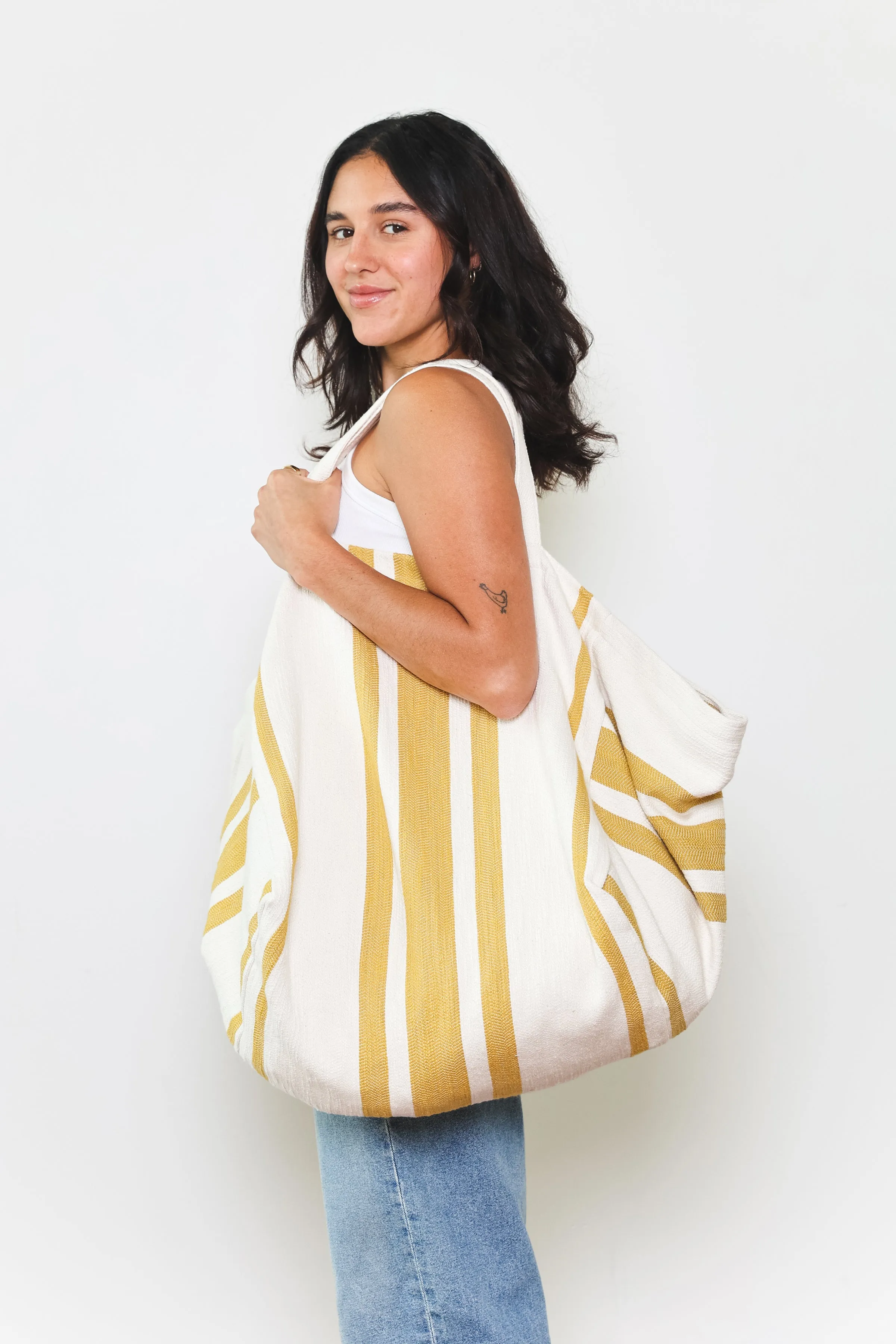 THE REY | Oversized Tote Bag